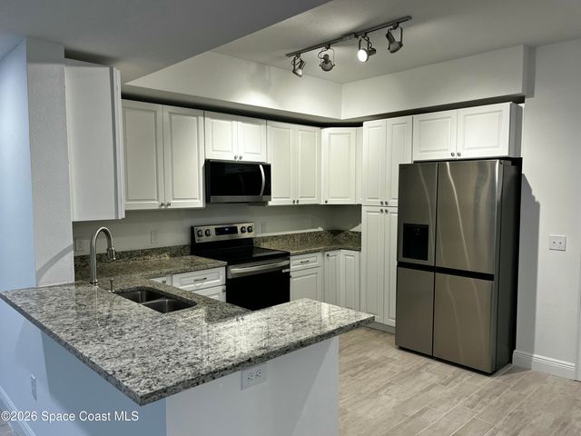 735 Pilot Lane 302, Merritt Island, FL 32953