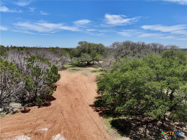 285 Donnie Drive, Lampasas, TX 76550