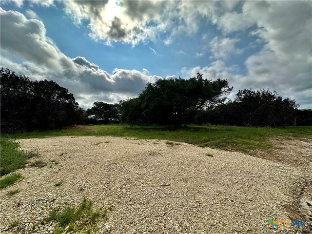 285 Donnie Drive, Lampasas, TX 76550