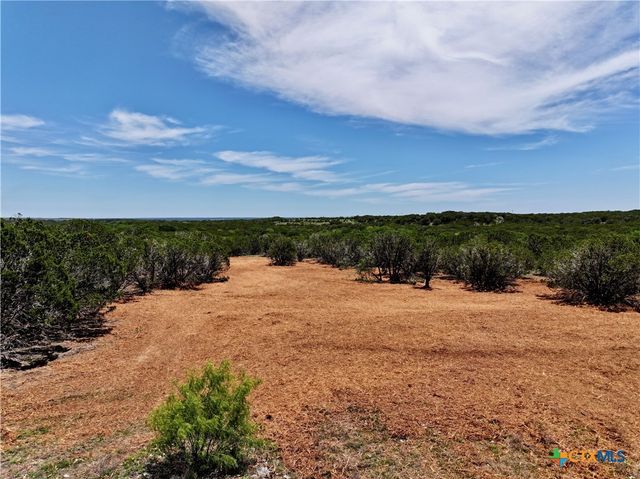 285 Donnie Drive, Lampasas, TX 76550