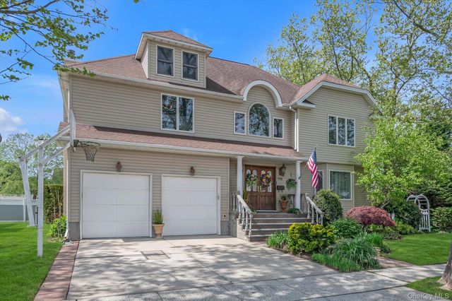 110 Union Place, Lynbrook, NY 11563