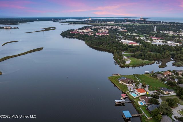 2004 Bayou Laporte Drive, Biloxi, MS 39531
