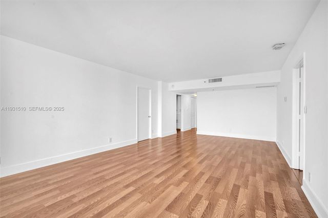 20355 NE 34th Ct 421, Aventura, FL 33180