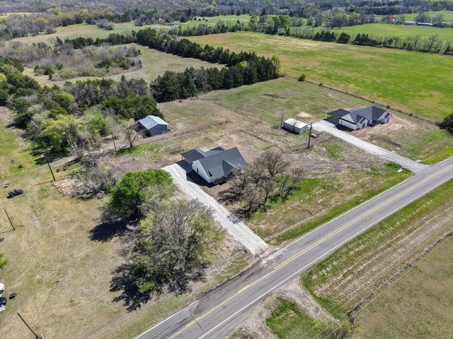 14419 FM 1396 E, Windom, TX 75492