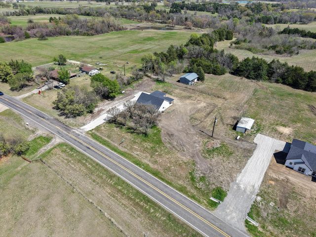 14419 FM 1396 E, Windom, TX 75492