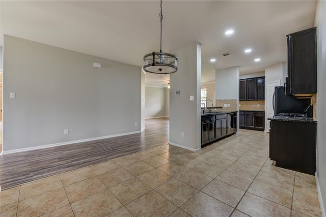 3102 Sandpiper Drive, Texas City, TX 77590