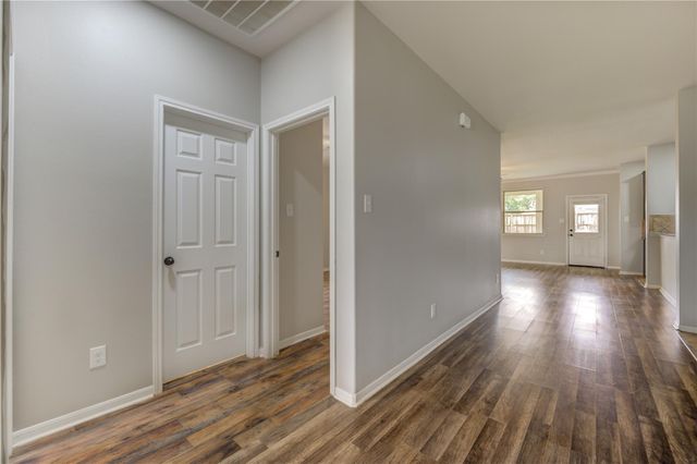 3102 Sandpiper Drive, Texas City, TX 77590