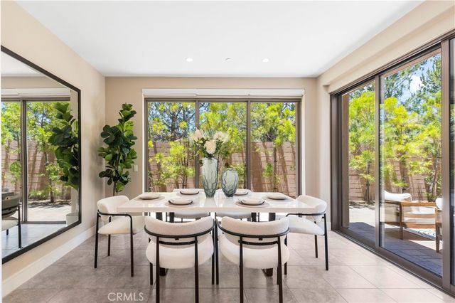 125 Della, Irvine, CA 92602