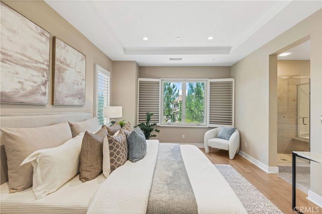 125 Della, Irvine, CA 92602