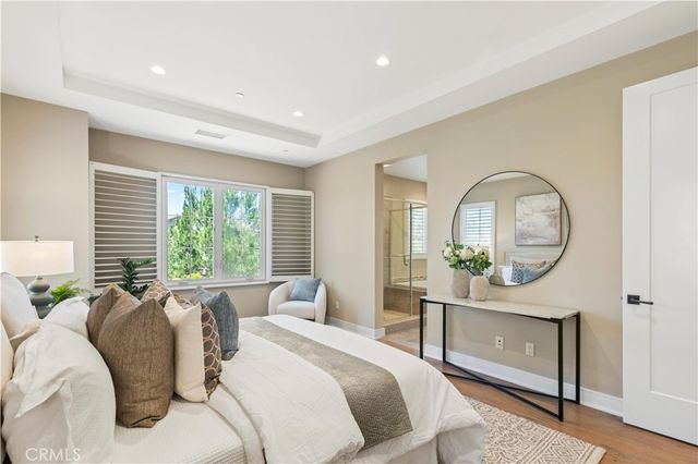 125 Della, Irvine, CA 92602