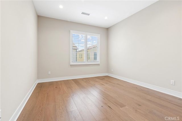 125 Della, Irvine, CA 92602