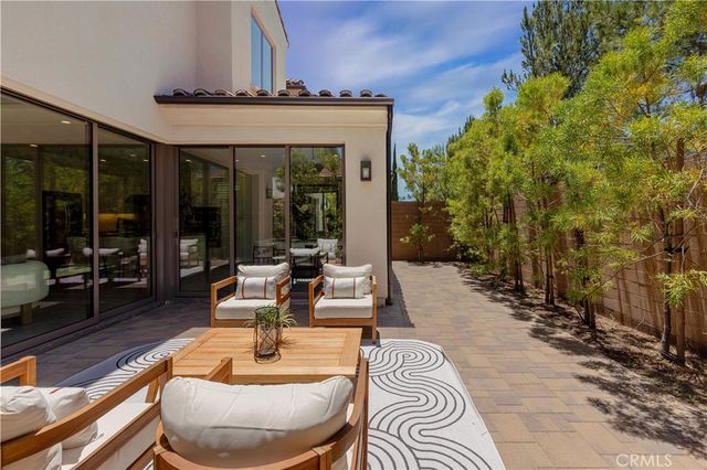 125 Della, Irvine, CA 92602