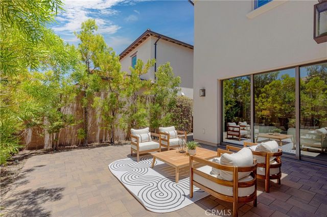 125 Della, Irvine, CA 92602