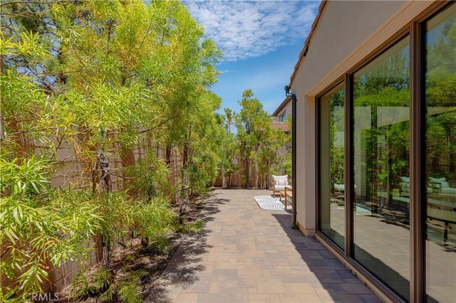 125 Della, Irvine, CA 92602