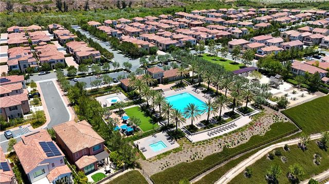 125 Della, Irvine, CA 92602