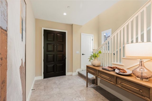 125 Della, Irvine, CA 92602