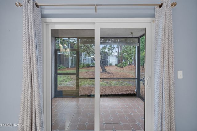 4577 Holly Tree Road, Wilmington, NC 28412
