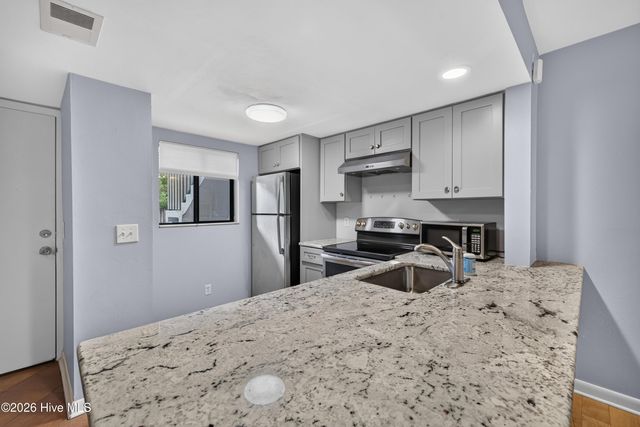 4577 Holly Tree Road, Wilmington, NC 28412