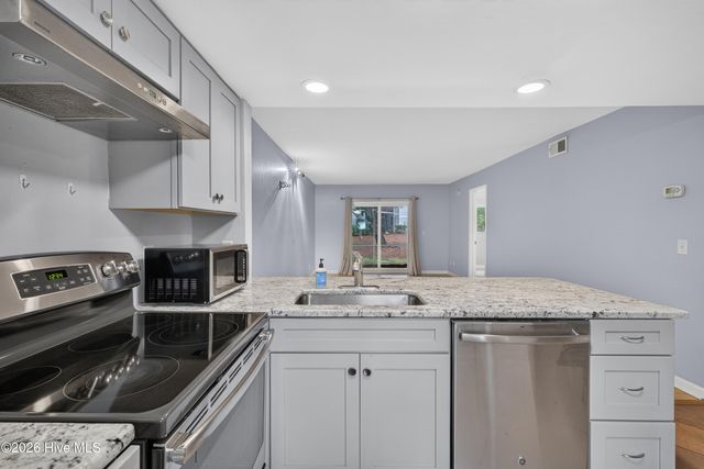 4577 Holly Tree Road, Wilmington, NC 28412