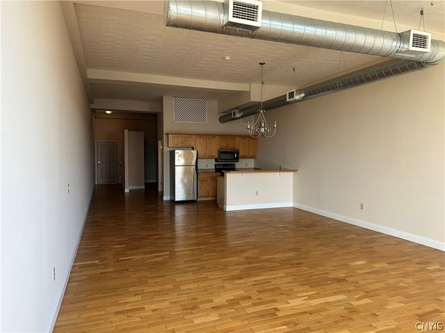 466 North Salina Street 8, Syracuse, NY 13203
