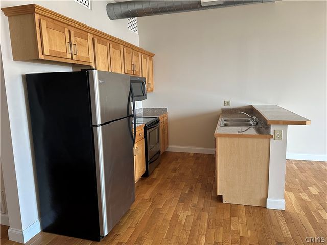 466 North Salina Street 8, Syracuse, NY 13203