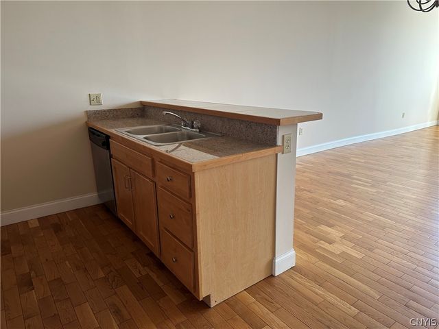 466 North Salina Street 8, Syracuse, NY 13203