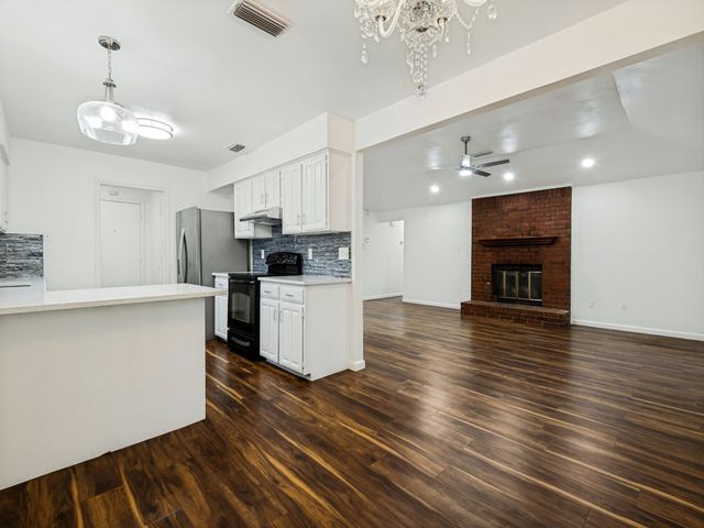 3716 Royal Valley Road, Grand Prairie, TX 75052