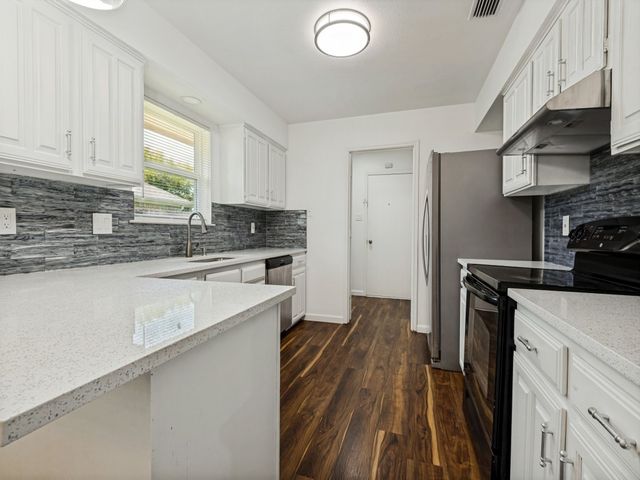 3716 Royal Valley Road, Grand Prairie, TX 75052