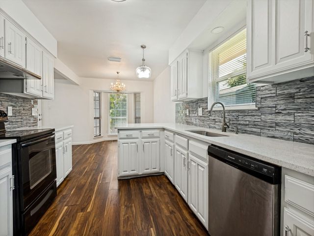 3716 Royal Valley Road, Grand Prairie, TX 75052