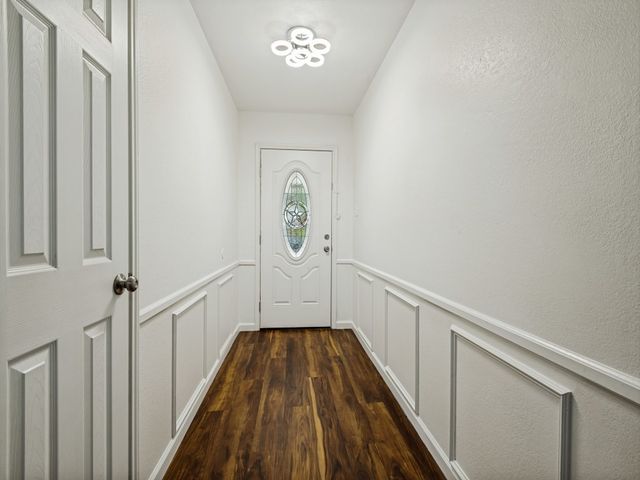 3716 Royal Valley Road, Grand Prairie, TX 75052