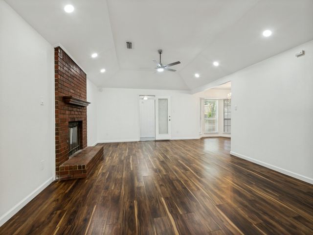 3716 Royal Valley Road, Grand Prairie, TX 75052