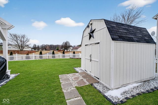 9991 Ellsworth Lane, Avon, IN 46123