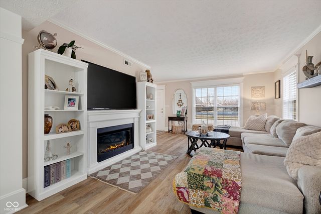 9991 Ellsworth Lane, Avon, IN 46123