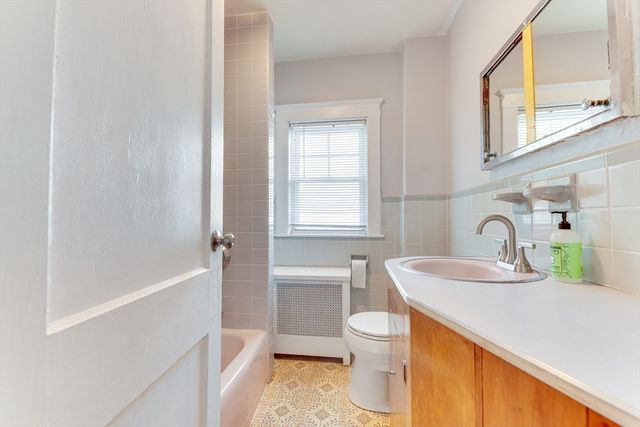 62 Standish Ave, Quincy, MA 02170