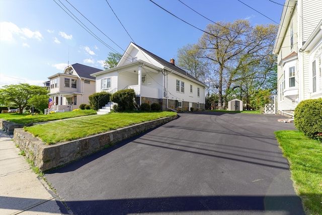 62 Standish Ave, Quincy, MA 02170