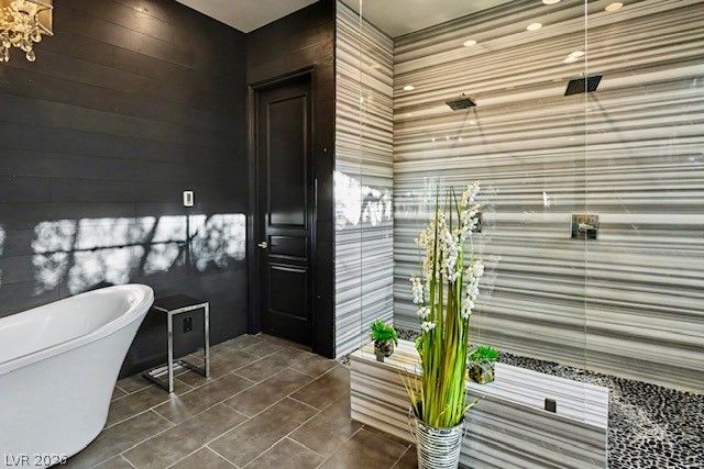 24 Panorama Crest Avenue, Las Vegas, NV 89135