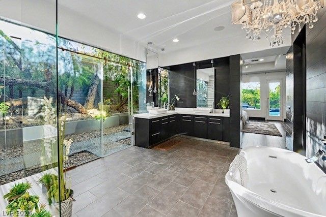 24 Panorama Crest Avenue, Las Vegas, NV 89135