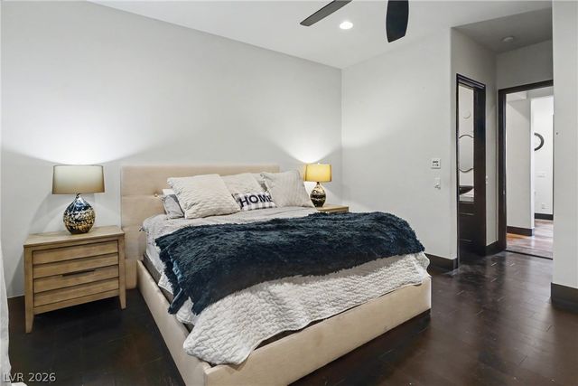 24 Panorama Crest Avenue, Las Vegas, NV 89135