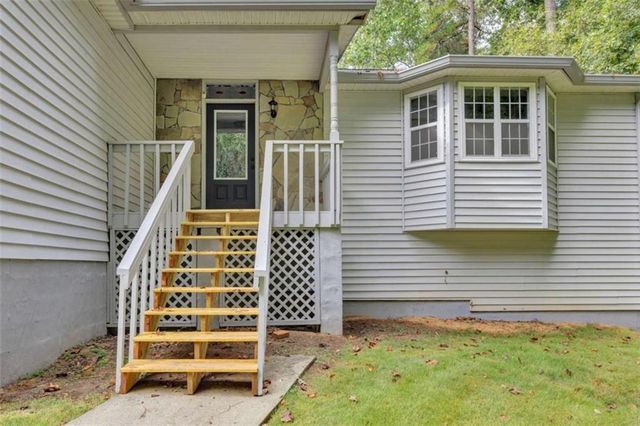 2067 Brandy Woods Drive, Conyers, GA 30013