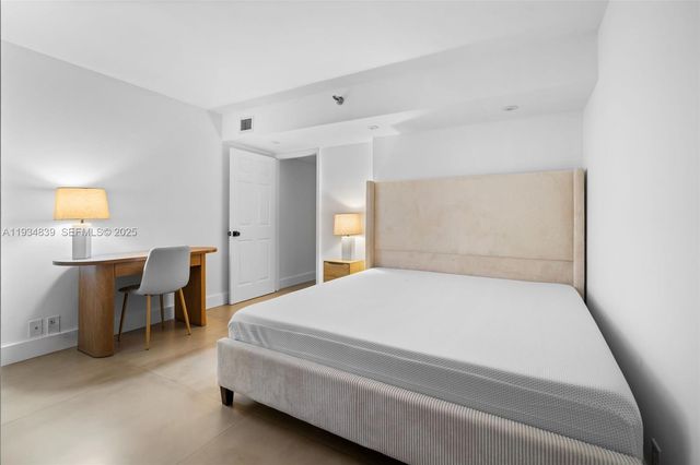 3300 NE 191st St 1813, Aventura, FL 33180