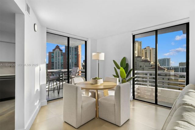 3300 NE 191st St 1813, Aventura, FL 33180