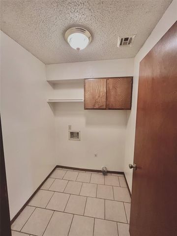 309 Falcon Court, Norman, OK 73069