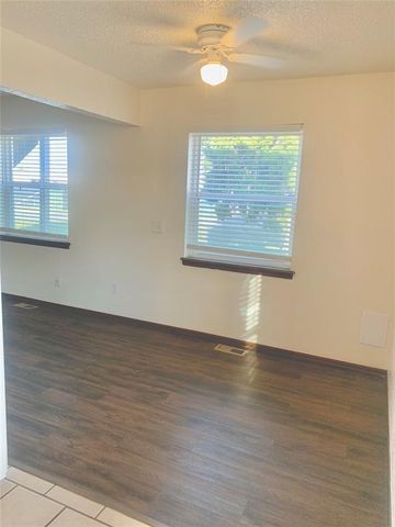 309 Falcon Court, Norman, OK 73069