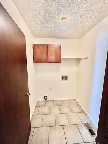 309 Falcon Court, Norman, OK 73069