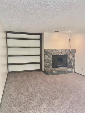 309 Falcon Court, Norman, OK 73069