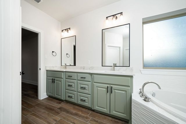 109 Cates, White Oak, TX 75693