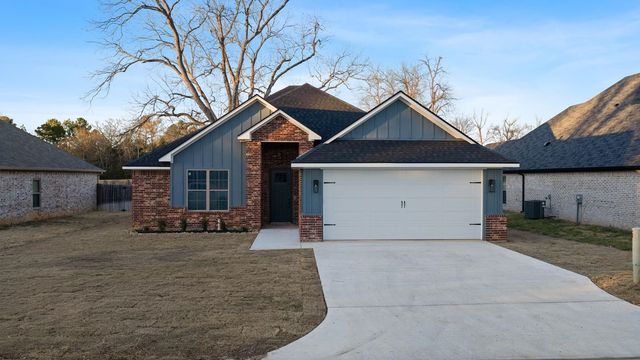 109 Cates, White Oak, TX 75693