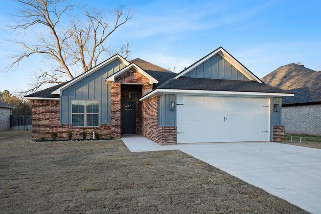 109 Cates, White Oak, TX 75693