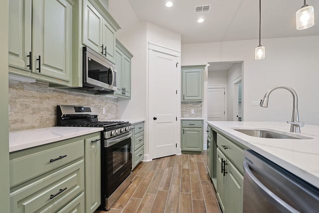 109 Cates, White Oak, TX 75693