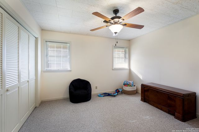 1109 27th, Hondo, TX 78861